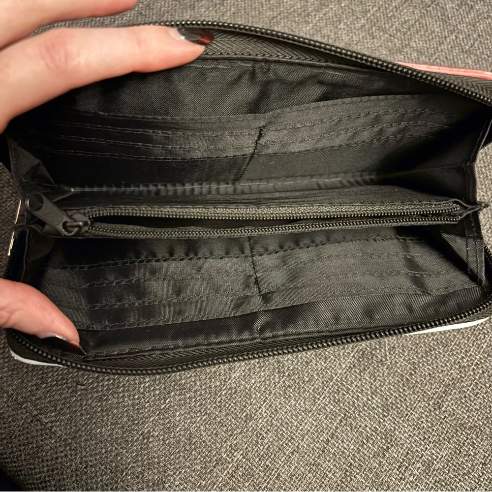 N/A design wallet